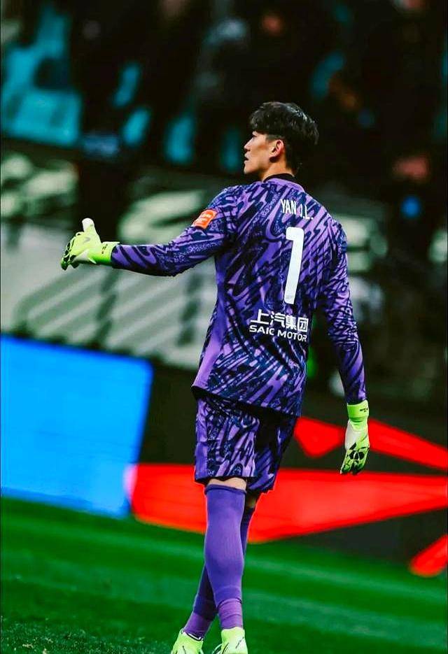 转折点皇家马德里队长鼓劲,中超清晨攻防权衡,更衣室稳定,资深球员宣示担当的简单介绍 转折点皇家马德里队长鼓劲,中超清晨攻防权衡,更衣室稳定,资深球员宣示担当的简单介绍