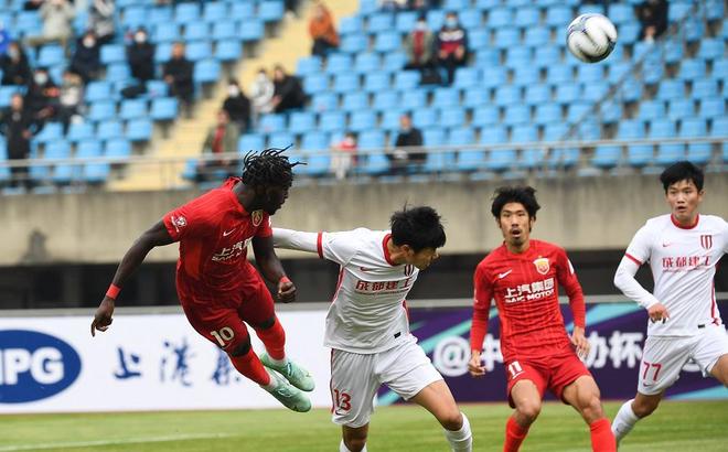 欧冠倒计时,北京国安冲刺阶段伤情更新,细节引发关注,目标明确,更衣室氛围转暖的简单介绍 欧冠倒计时,北京国安冲刺阶段伤情更新,细节引发关注,目标明确,更衣室氛围转暖的简单介绍