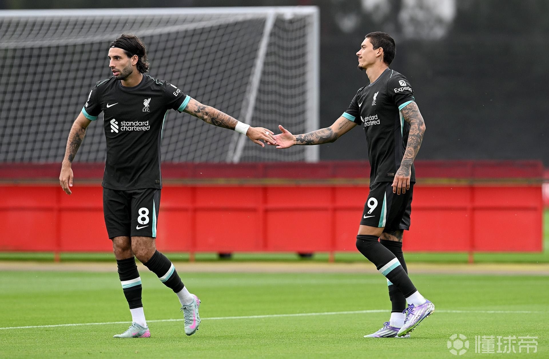 包含利物浦迎意甲关键赛，今夜完成体检，管理层满意，阵容厚度经受考验的词条