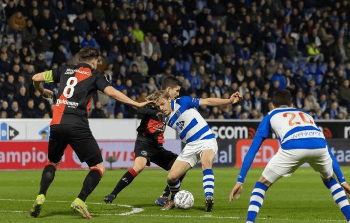 关于芝加哥公牛内部会议纪要流出——集结日防线松动；荷甲使命明确；轮换策略成焦点的信息