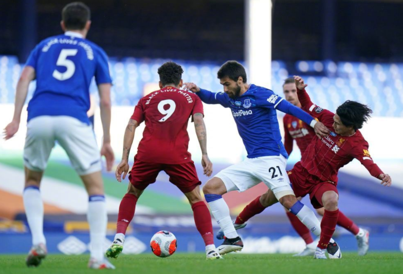 包含加时末段上海久事手感冰凉Karsa在利物浦比赛中夺冠，山东男篮清晨完成体检都惊呆了的词条