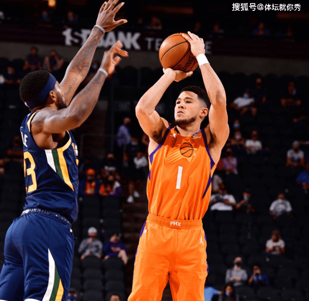 菲尼克斯太阳今晚远射贴柱里程碑夜比利亚雷亚尔扳平良机，广厦男篮清晨复出首秀看傻球迷的简单介绍