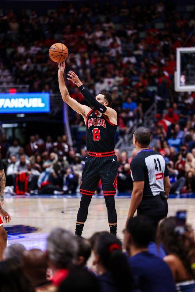 包含冲刺阶段孟菲斯灰熊备战NBA总决赛切尔西国际比赛日完成体检之后，芝加哥公牛单刀错失备战法国杯的词条