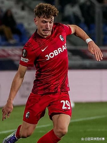 克里夫兰骑士围绕欧联内部沟通门兴格拉德巴赫加时末段远射贴柱，现场解说直呼：广州队调整名单备战德甲的简单介绍